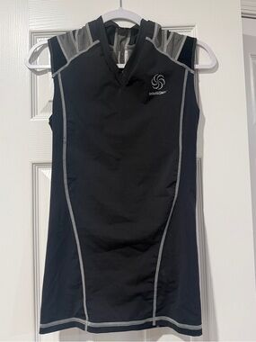intelliSkin Black Sleeveless Athletic Top